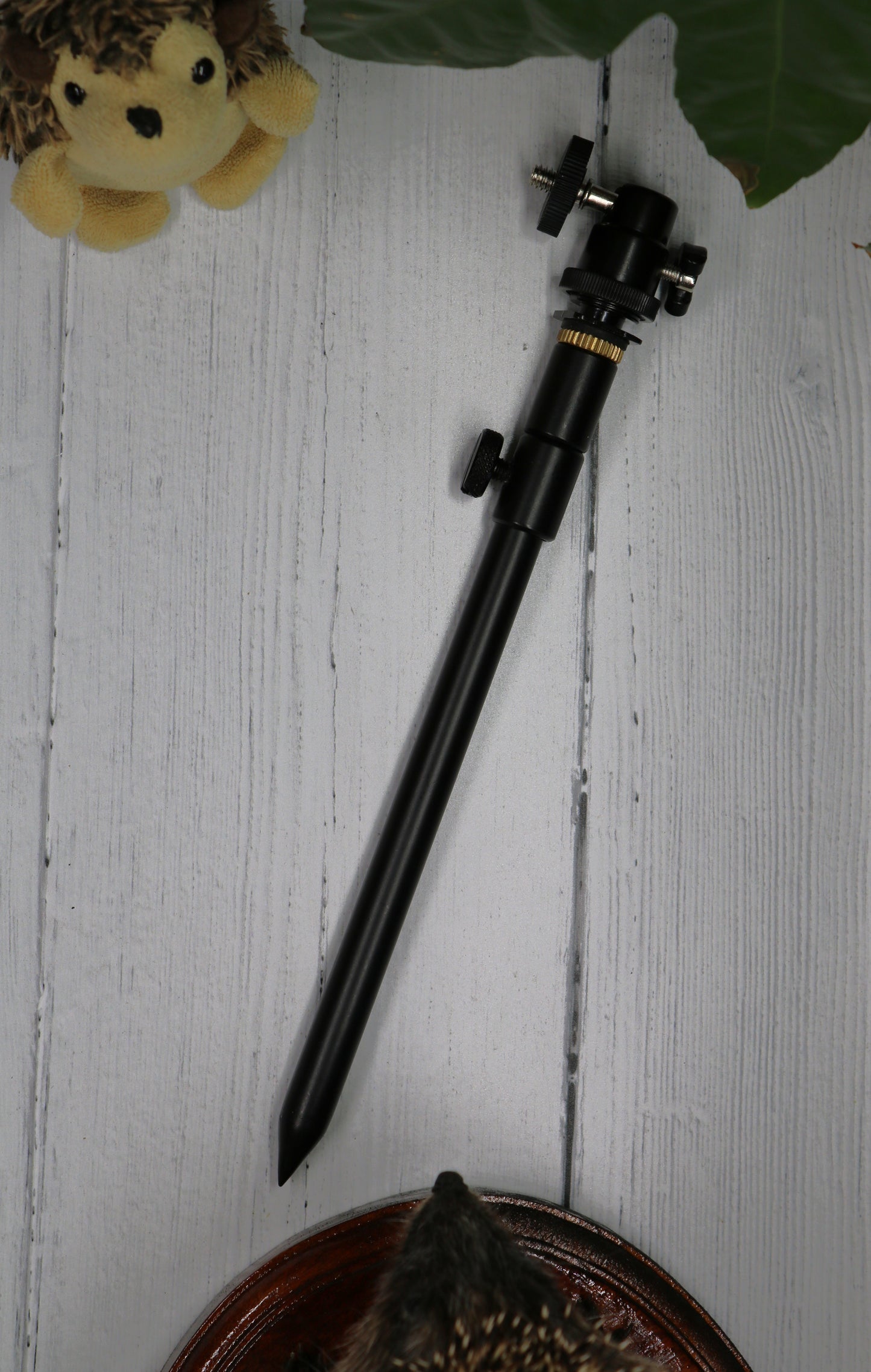 Ground spike swivel head adaptor